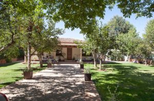 Exteriores Casa Rural La Noguera